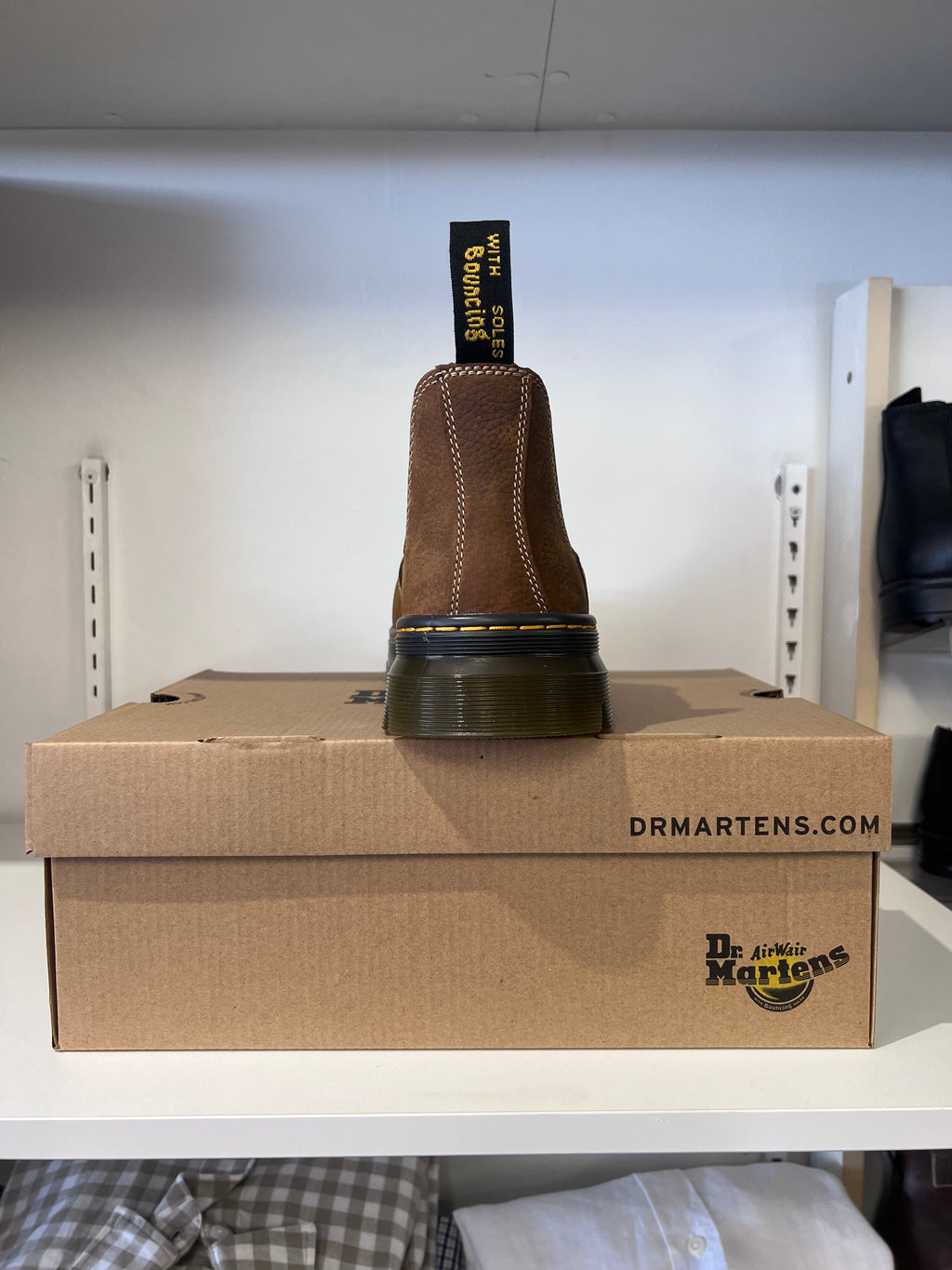 Dr. Martens Hardie II – Whiskey & Black