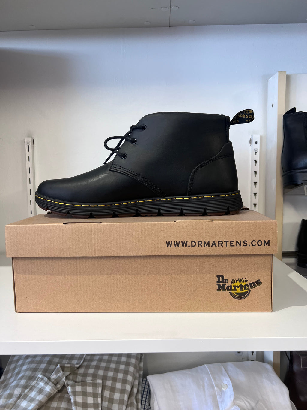 Dr. Martens Rhodes Chukka – Black