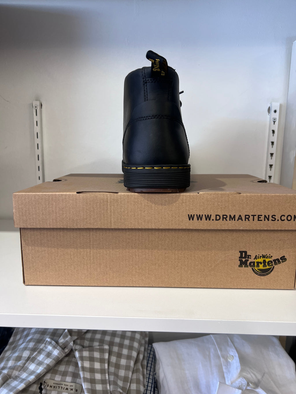 Dr. Martens Rhodes Chukka – Black